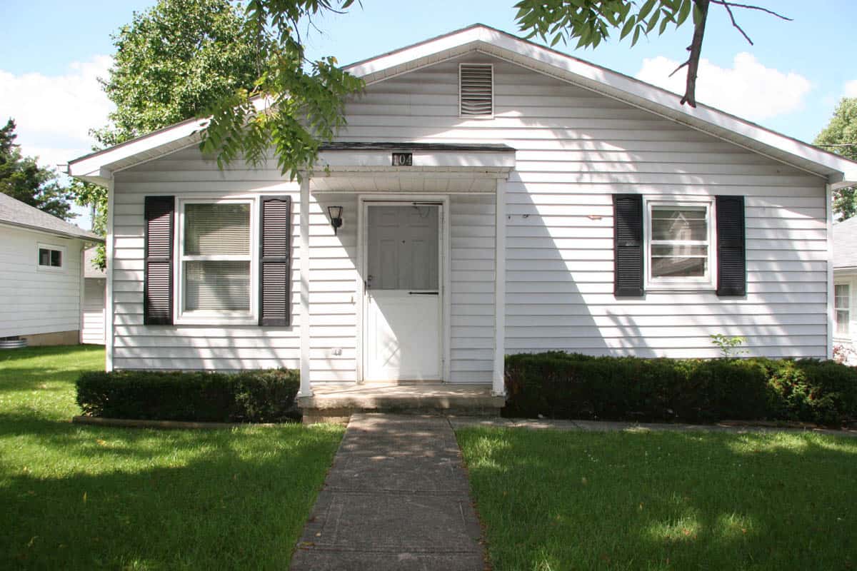 104 E Sycamore St.
